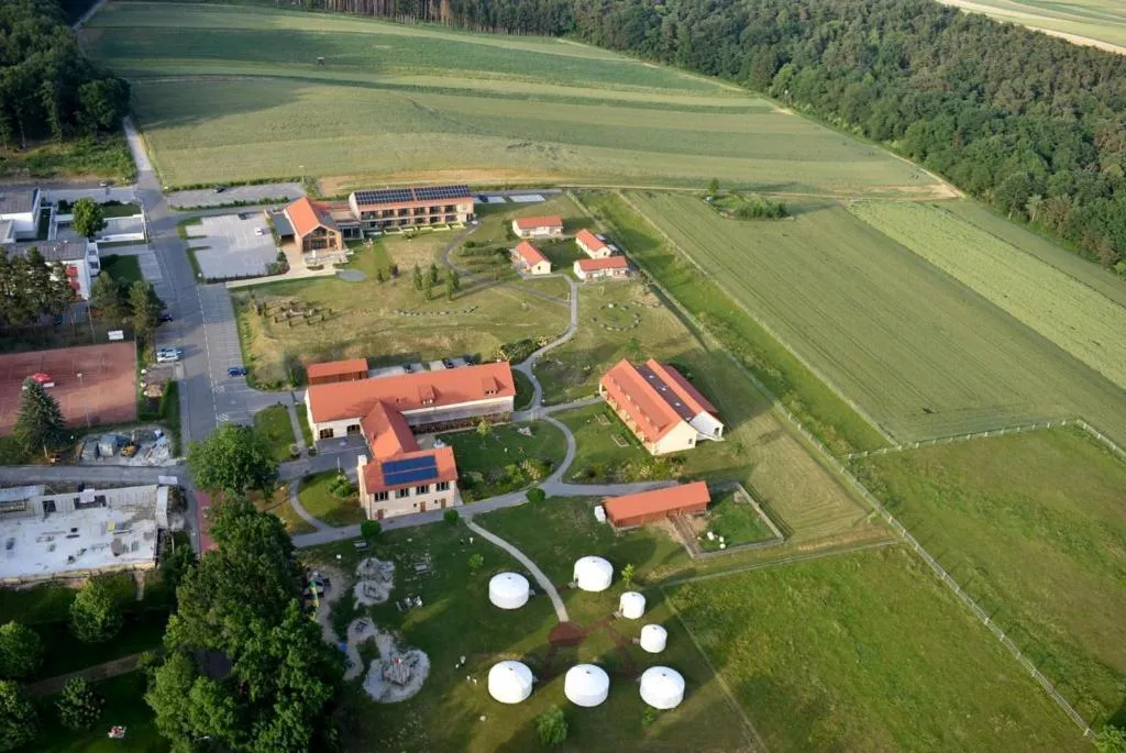 JUFA Hotel Neutal, hotel in Neutal