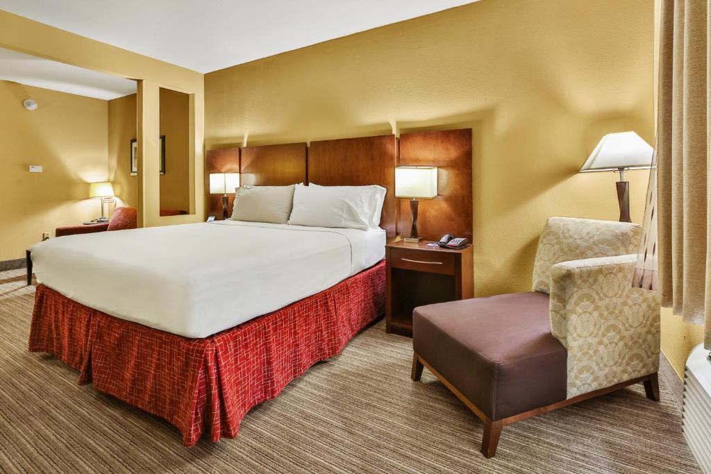 Holiday Inn Express Houston South photo