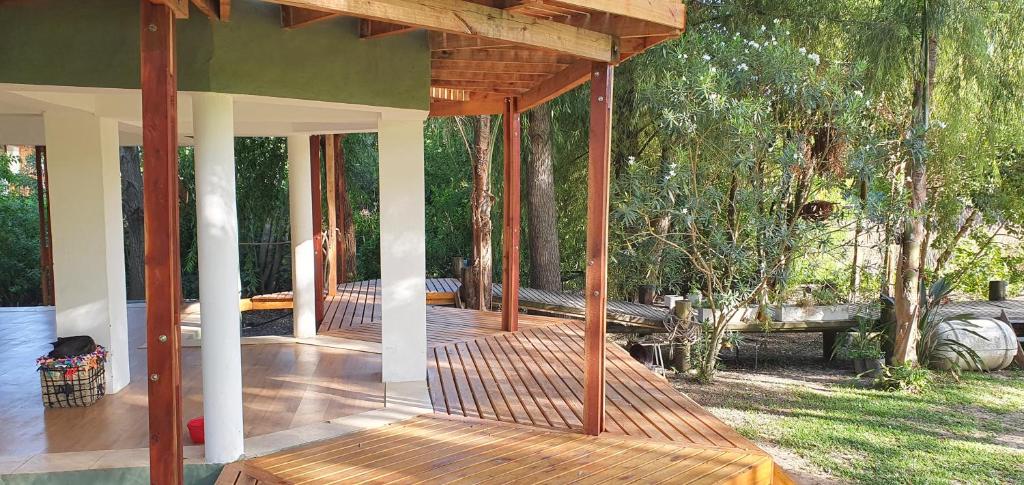 AMANU Casa Unica en el delta de Tigre a solo 5' para 30 personas - 2