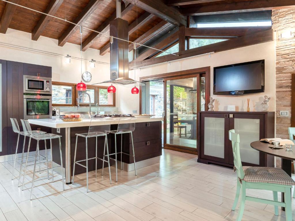 Villa Villa Monterosso - IMP420 by Interhome - 4