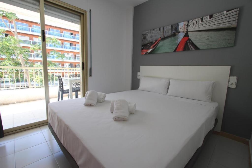 For a Stay Atalaya - 1