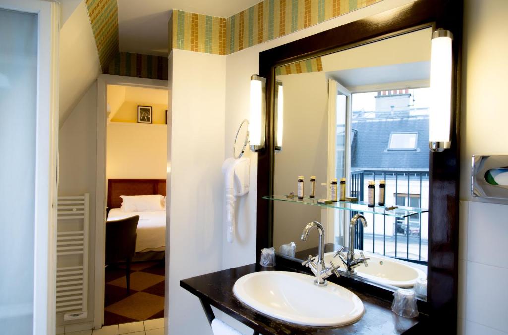 Hôtel Quartier Latin — Hotel rooms in Paris, Ile-de-France