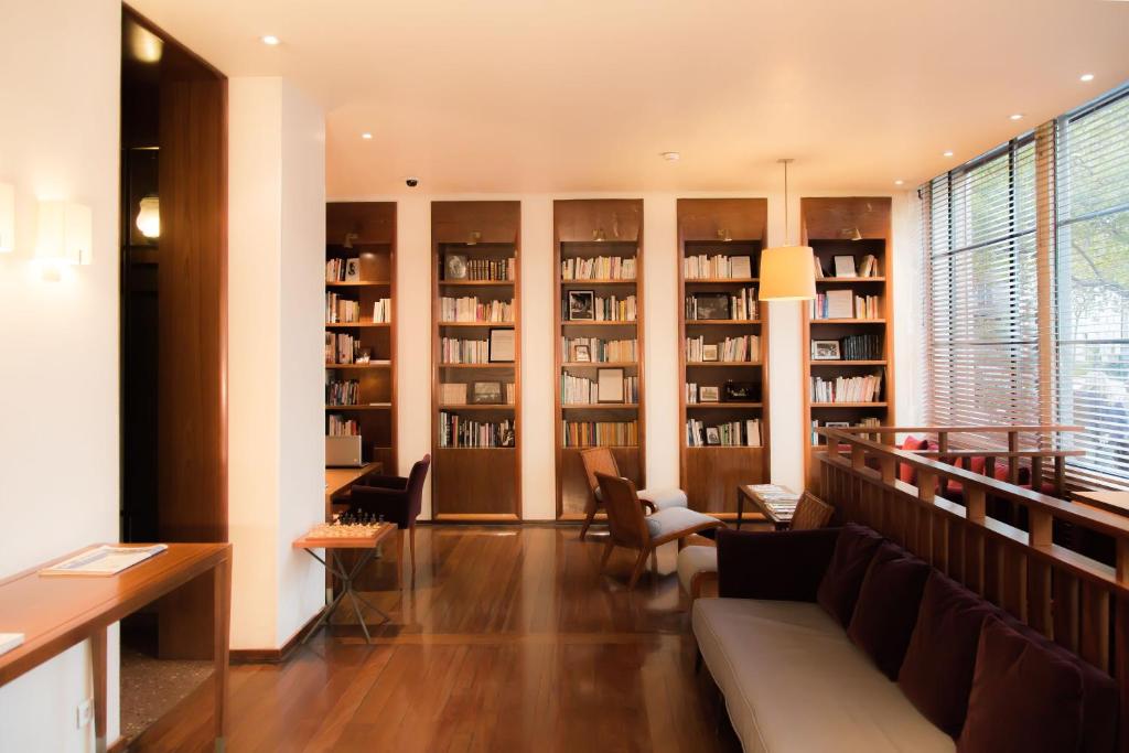 Hôtel Quartier Latin — Hotel rooms in Paris, Ile-de-France