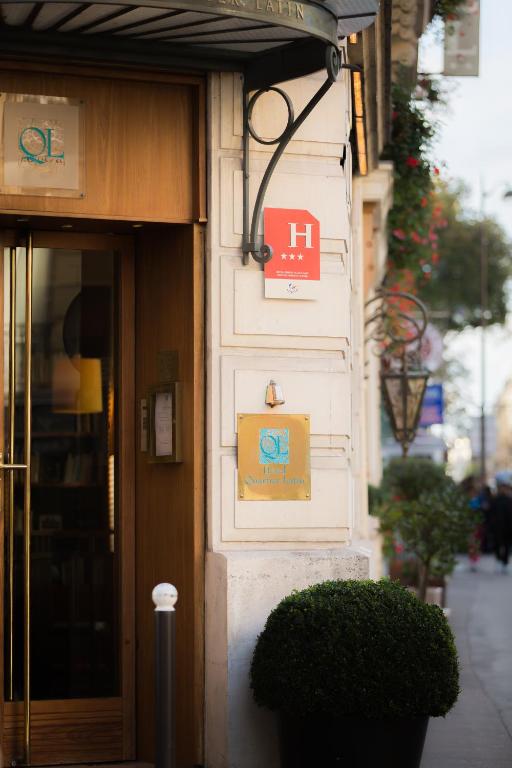 Hôtel Quartier Latin — Hotel building in Paris, Ile-de-France