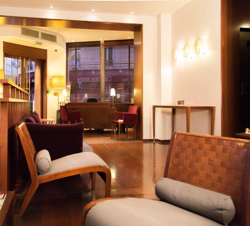 Hôtel Quartier Latin — Hotel rooms in Paris, Ile-de-France