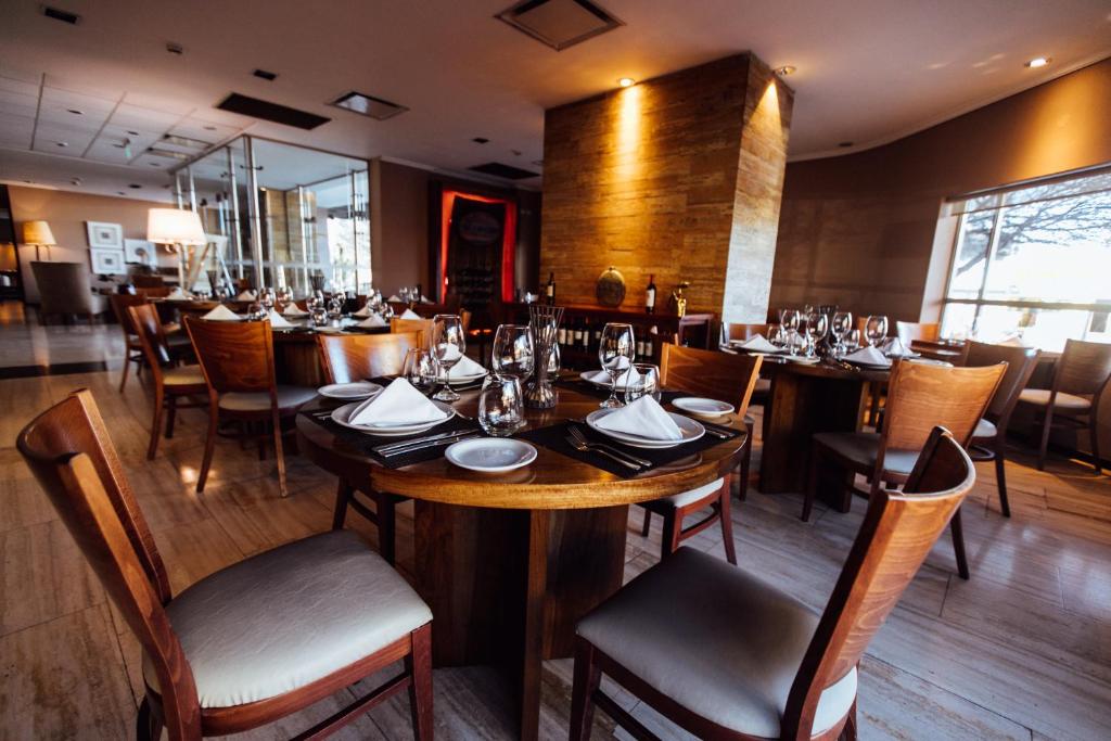 Hotel Tower Inn & Suites 전경