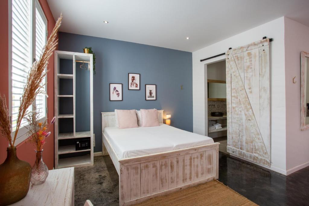 Dobbeltrom Deluxe (2 voksne + 1 barn)