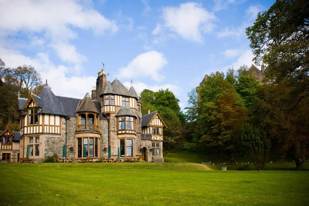 Knockderry Country House Hotel, hotel v destinaci Cove