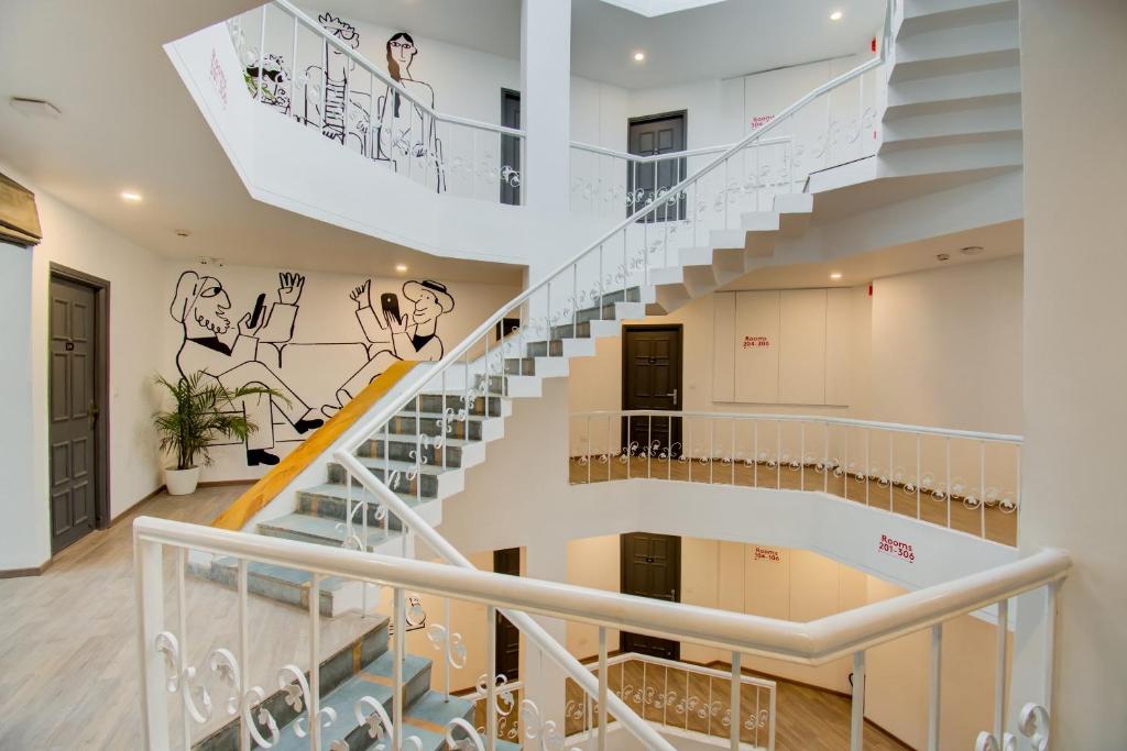 Hotel Maitrayee photo