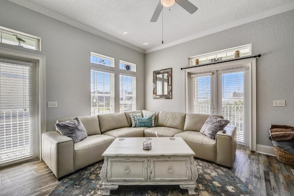 C Dreams by Book That Condo, Panama City Beach