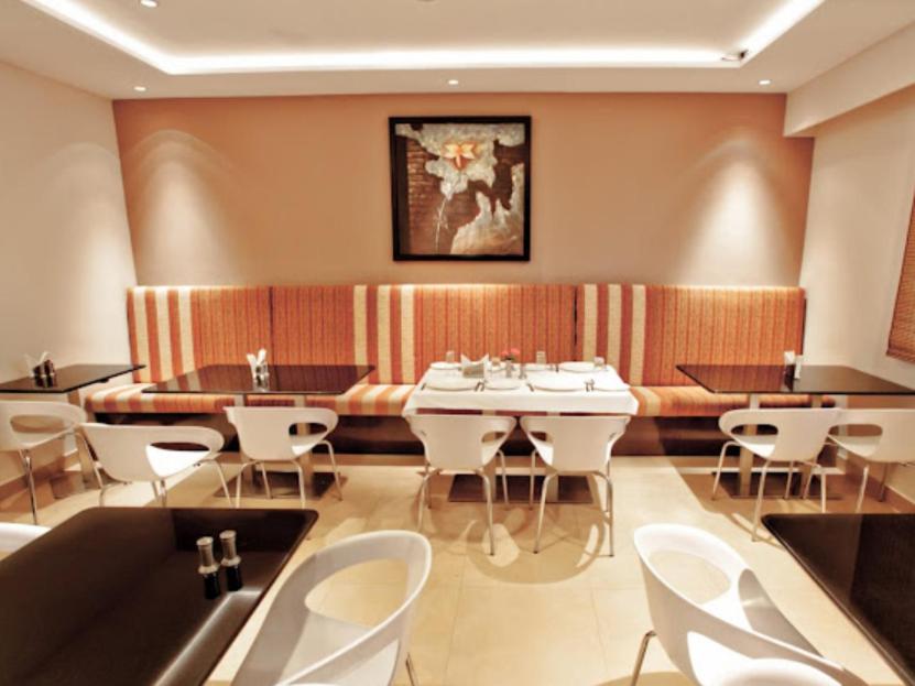 2. 말리게 레지던시..