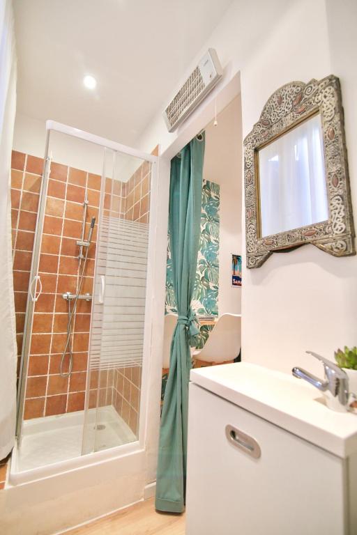 Au coeur de Sanary-sur-Mer studio cosy - 4