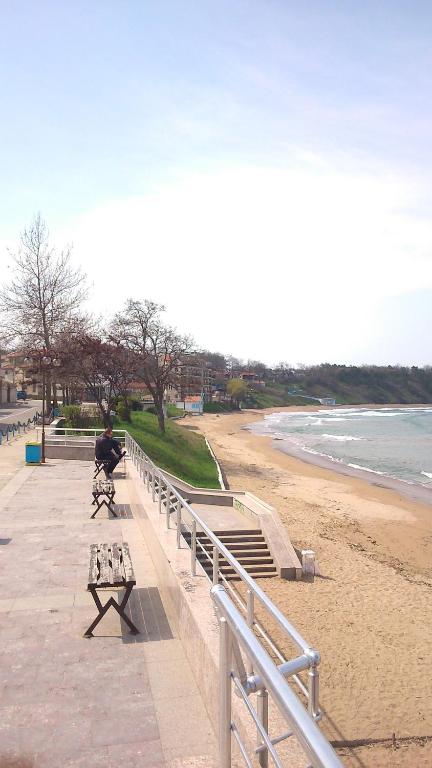 Villa Lazuren Bryag 2 photo