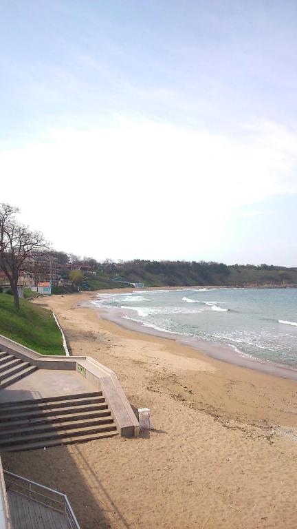 Villa Lazuren Bryag 2 photo
