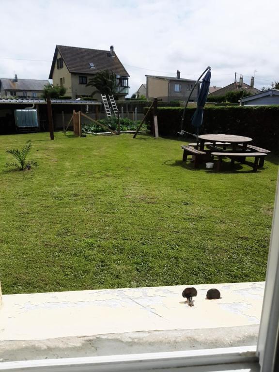 GITES ET B&B Utah Beach photo