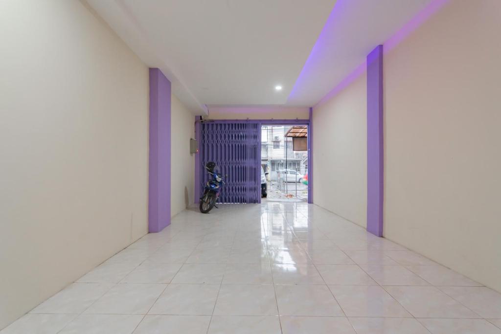 レッドドアーズ ニア トランス スタジオ バンドン 3 (RedDoorz near Trans Studio Bandung 3)