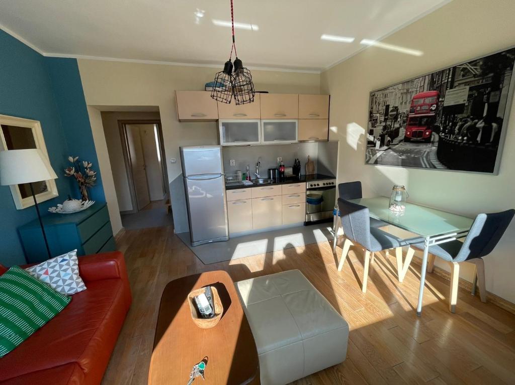 Downtown Apartment - 3