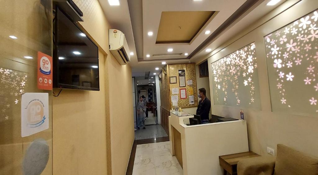 フロント・ロビー