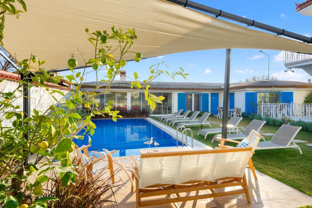 Rhodium Hotel Alacatı photo