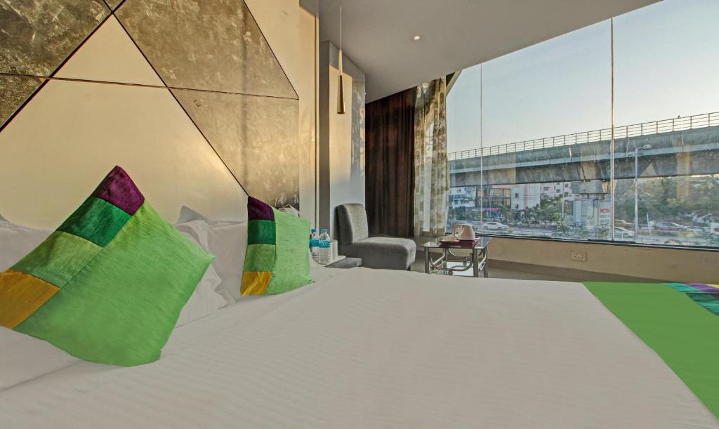 FabExpress Glassotel