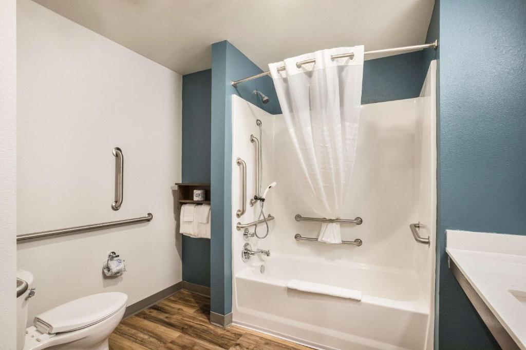 WoodSpring Suites Atlanta Newnan photo