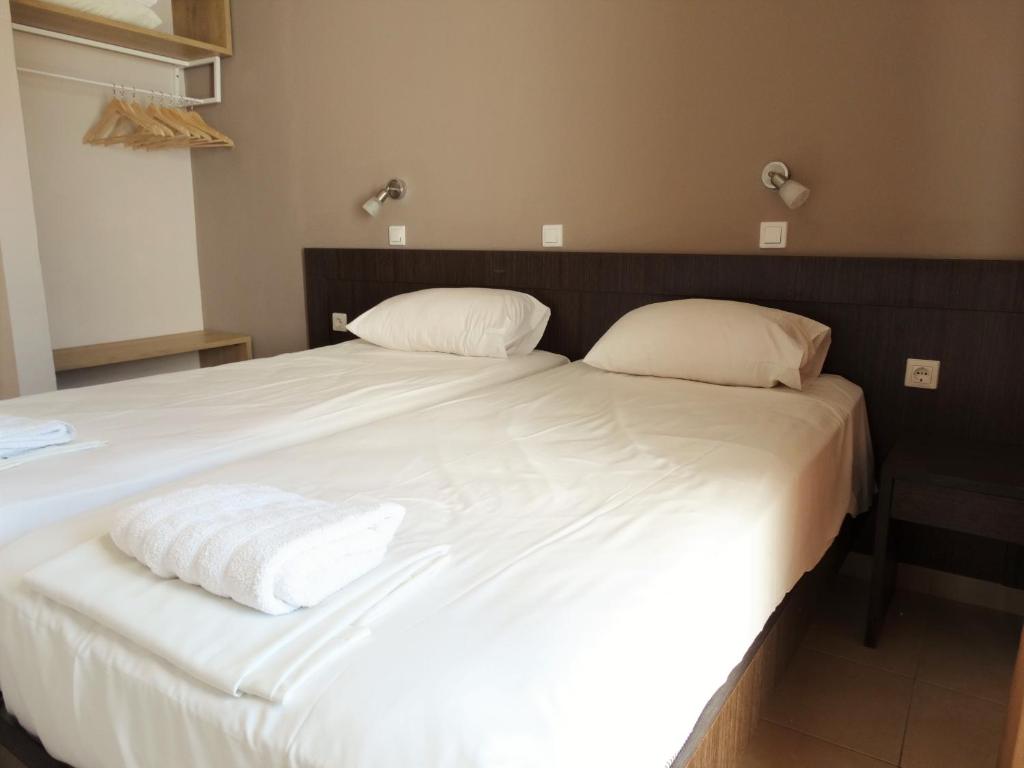 Oasis Beach Club — Hotel rooms in Kavos, Ionian Islands