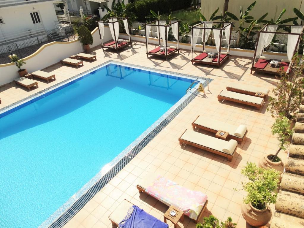 Oasis Beach Club — Swimming pool in Kavos, Ionian Islands