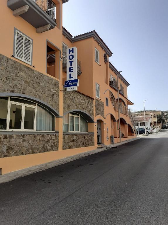 Hotel L'Ancora photo
