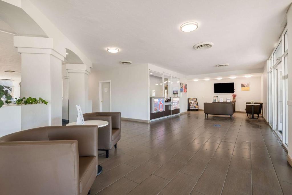 Howard Johnson By Wyndham Tucson Downtown Photo 32