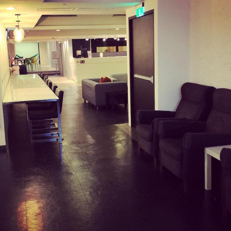 Shared lounge/TV area