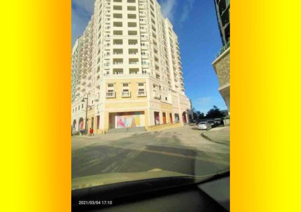 Lafayette Park Square,Iloilo Business Park Condo P photo