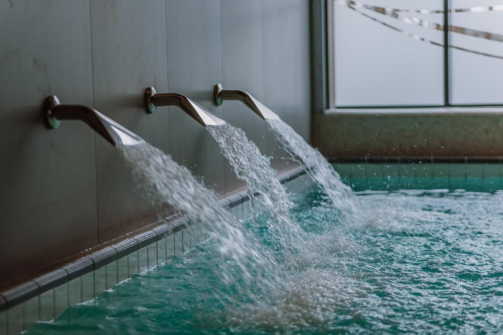 スイミングプール