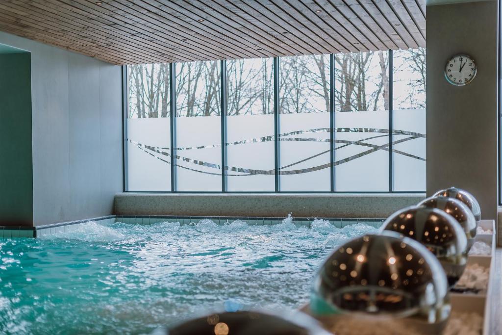 スイミングプール