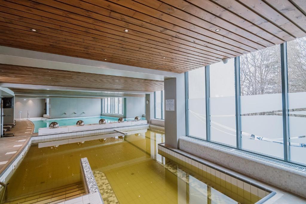 スイミングプール