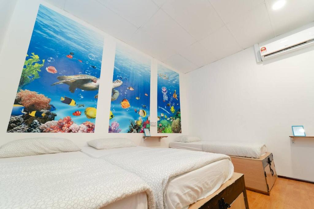 The Ship Guesthouse photo