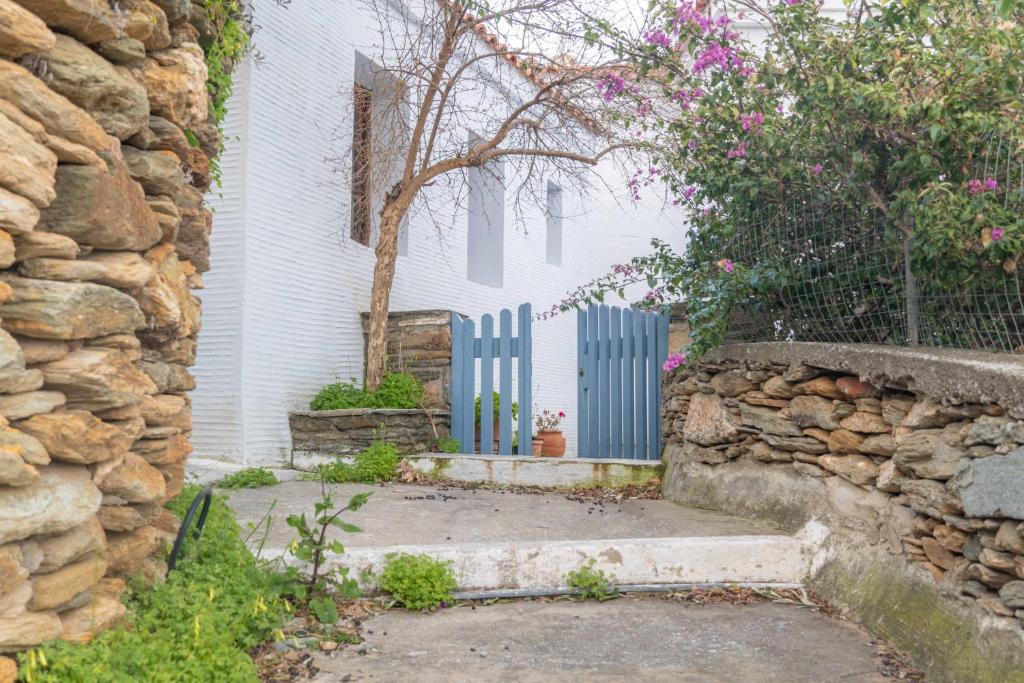 Cycladic Flat with Private Garden & Sea Views photo