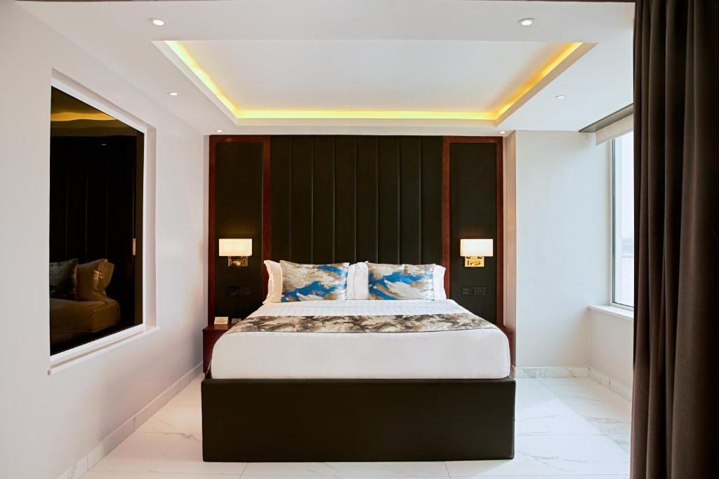 The Yacht Hotel Sea Front Lekki Phase 1 photo