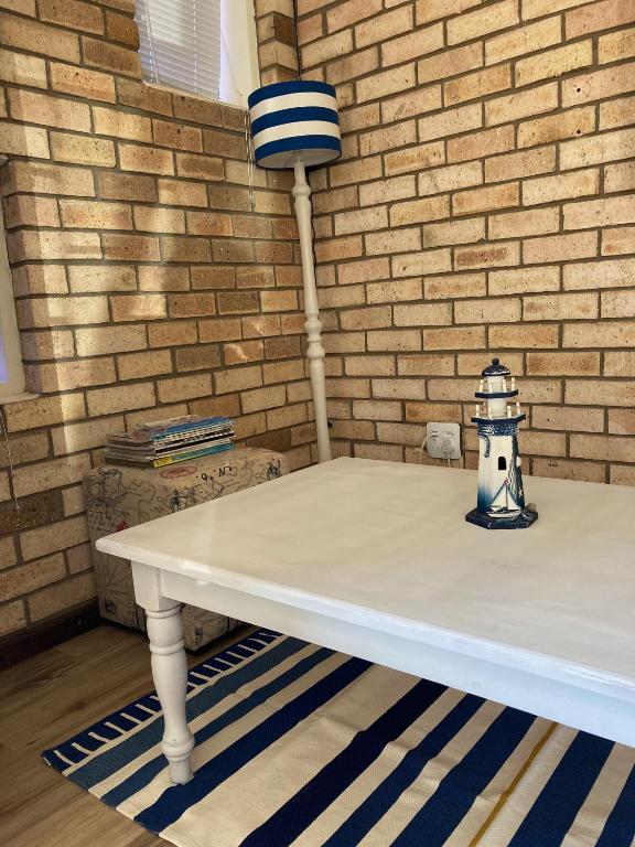 Shared lounge/TV area