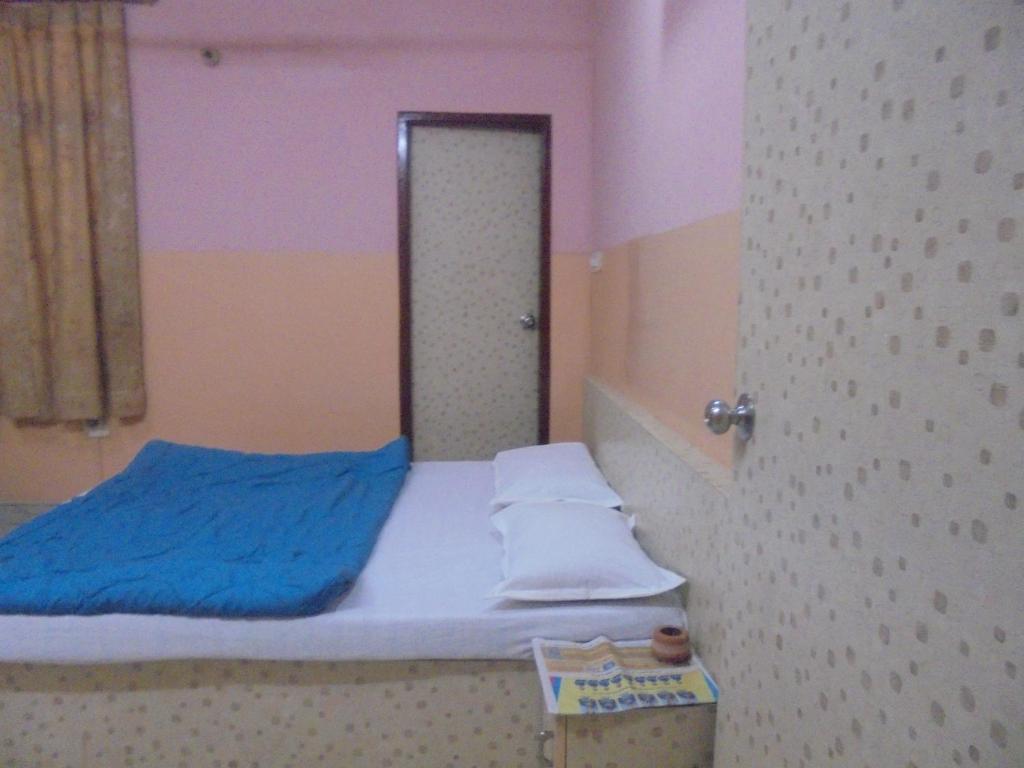 Hotel Raj Guest House photo