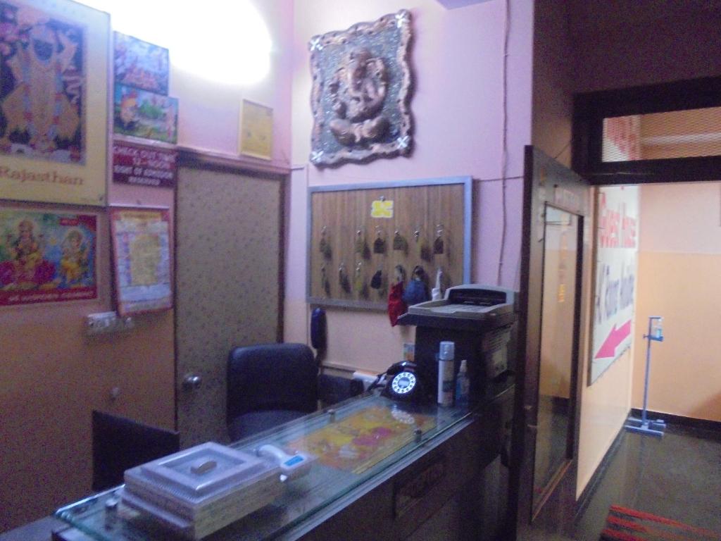 Hotel Raj Guest House photo