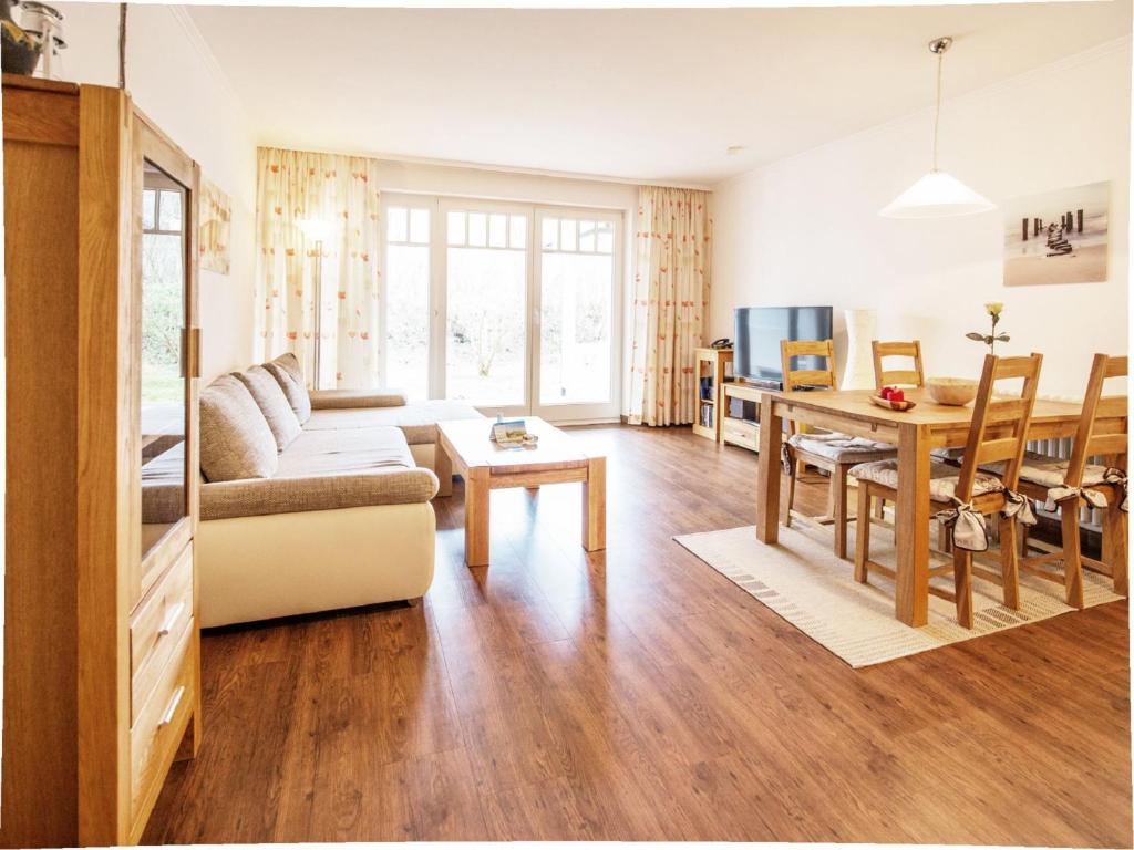 Dünenpark Binz - Komfortplus Ferienwohnung mit 1 Schlafzimmer und Terrasse im Erdgeschoss 101, Binz