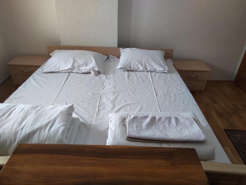 Apartments and Rooms Vicko photo