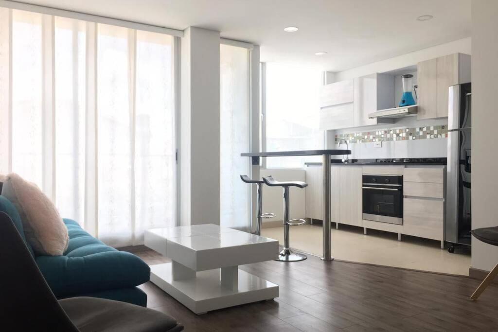 Hermoso apartamento con estacionamiento gratuito Chia N1 — Hotel in Chia