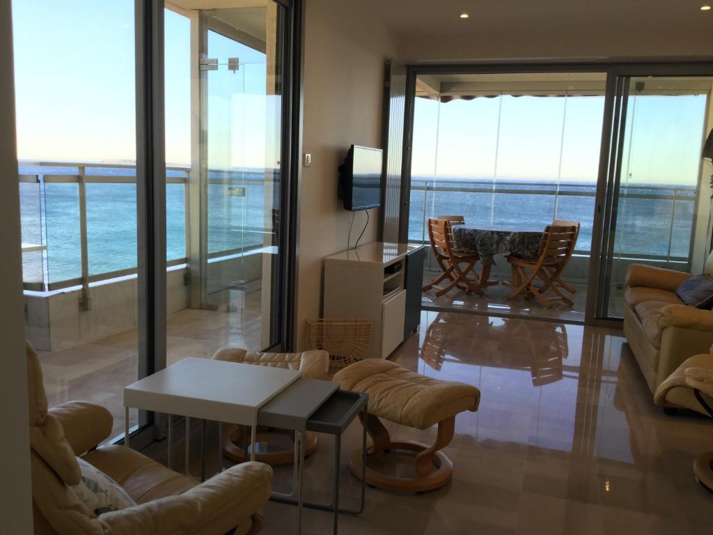 Bord de mer - Cannes la Bocca - 5