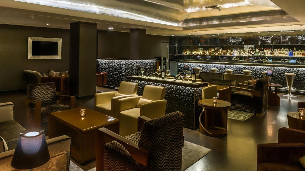 Bar/lounge
