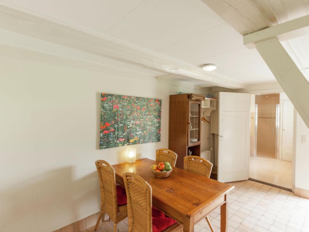 Cozy Holiday Home near Forest in Baarn