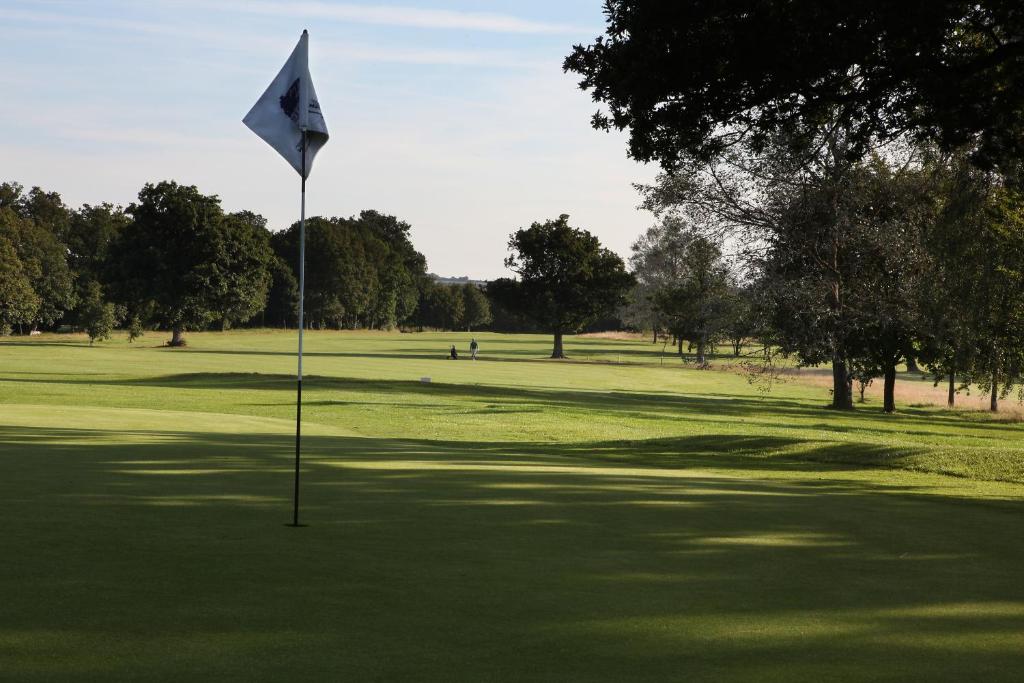 Weald of Kent Golf Course and Hotel photo