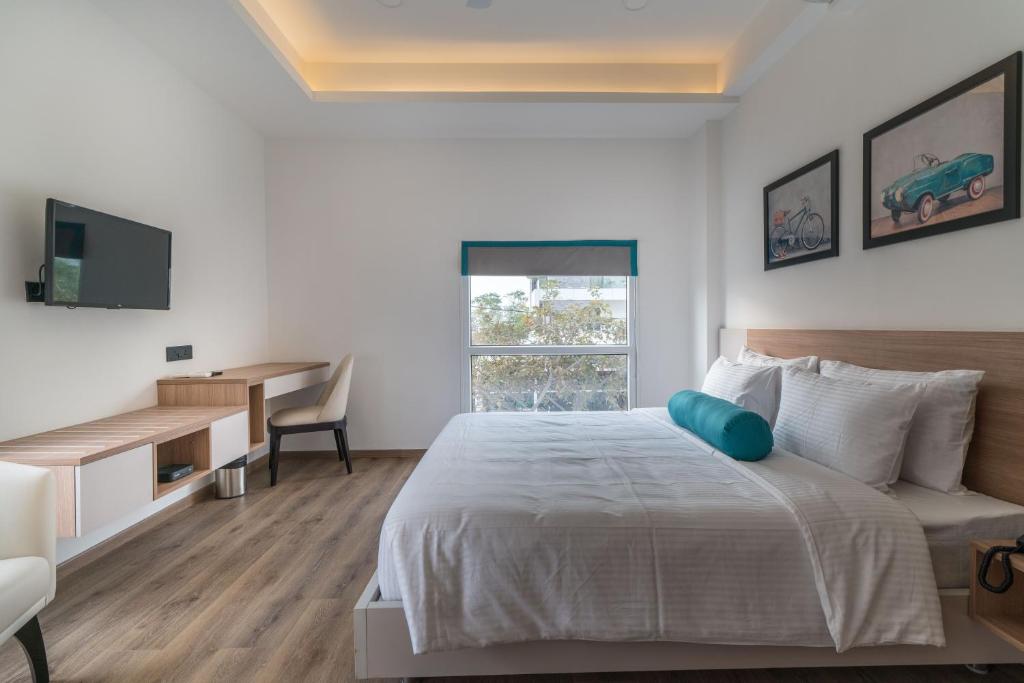 SKYLA Studios & Suites Jubilee Hill