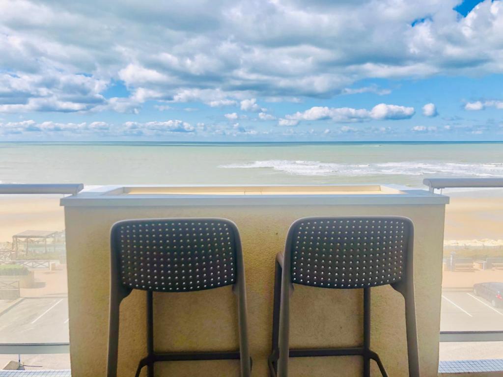 1ère ligne, Dernier étage, Vue à 180° sur l'océan, Lacanau, Plage centrale - 3