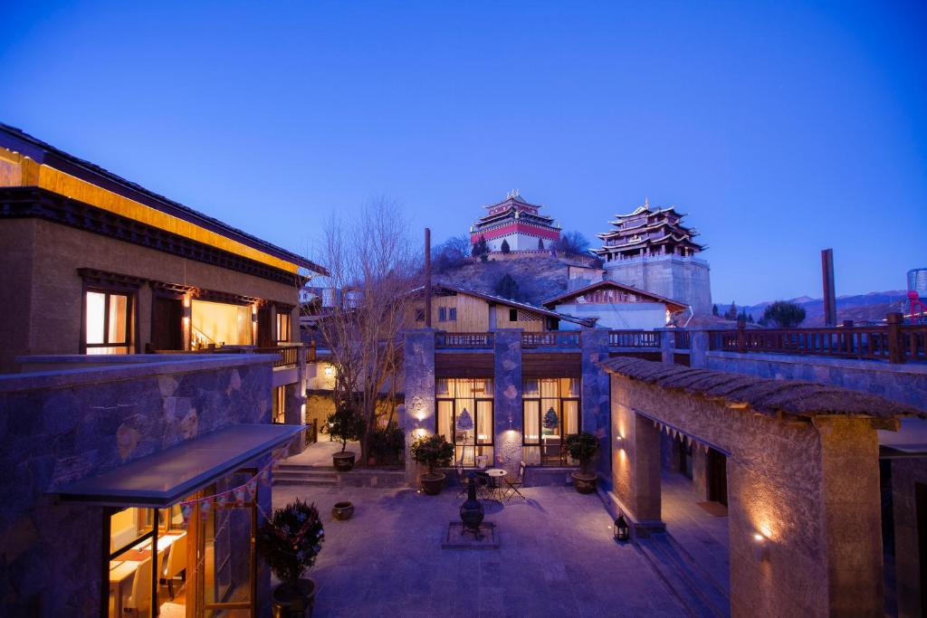 Arro Khampa by Zinc Journey Shangri-la photo